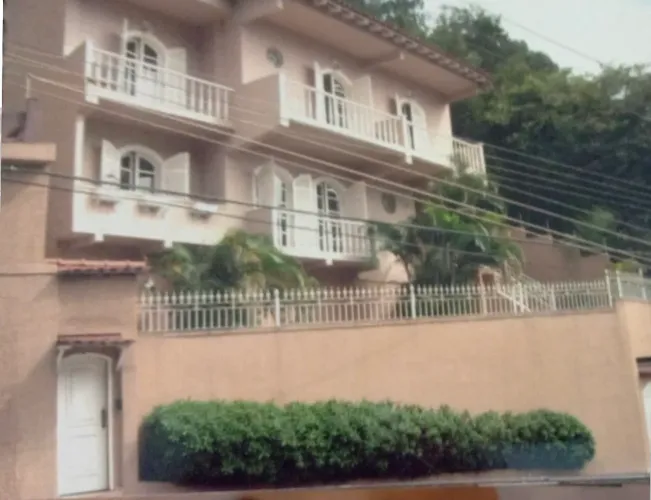 Casa de Alto Padrão em Barra Mansa