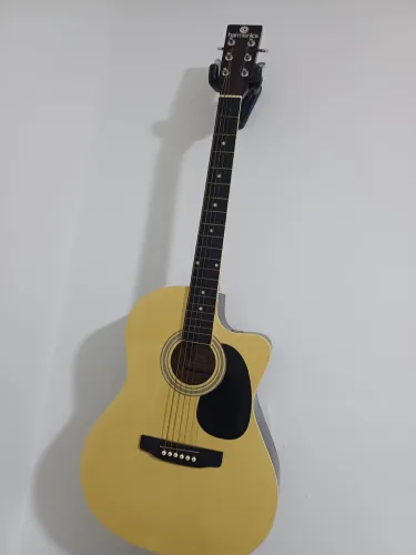 Violão, Cordas de Aço. Marca harmonics.