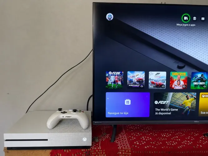 ?Xbox One S 1TB + Controle Ótimo estado