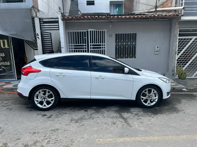 Ford Focus 2.0 16v/se/se Plus Flex 5P Aut. 2016