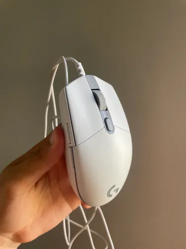 Mouse gamer logitech g203