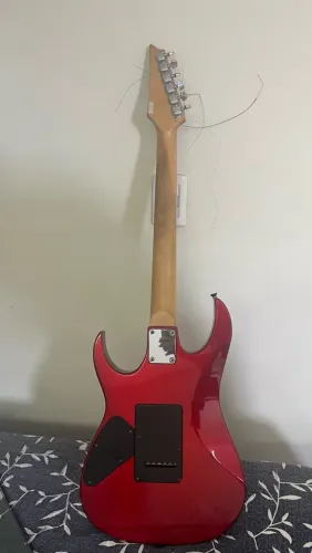 Guitarra vermelha golden