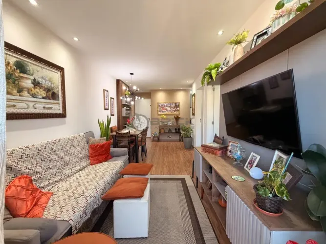 Apartamento à venda com 2 quartos sendo 1 suíte, 62 m² no Alto - Teresópolis/RJ.