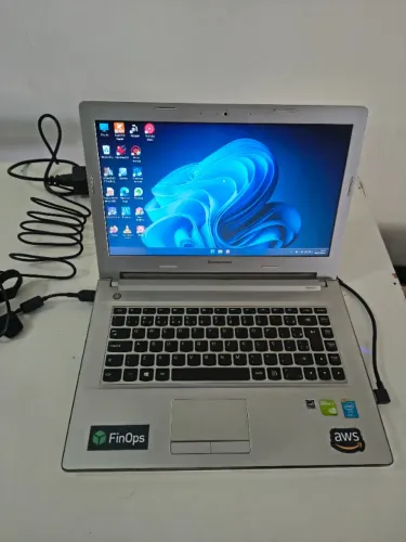 Notebook Lenovo Z40-70 (i7 - 8GB - SSD) Em bom estado Ideal pra estudo e jogos leves