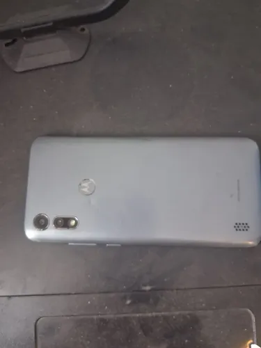 Celular Motorola não estar quebrado semi novo