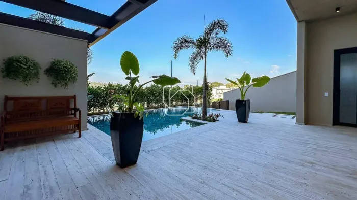 Casa de Condomínio em Indaiatuba à venda Parque Villa dos Pinheiros - SP | 5 quartos Área