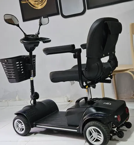 Scooter elétrica (pcd/ idoso)