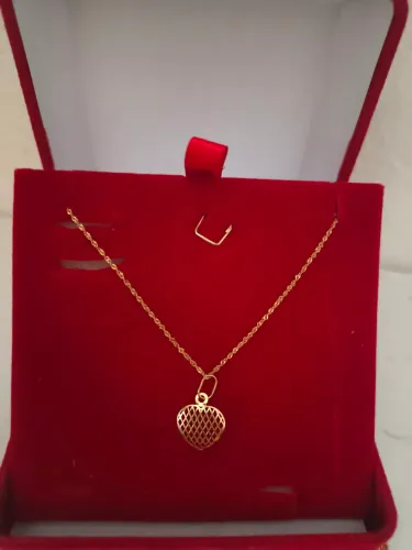 Colar 52cm. +Pingente coração vazado . Em ouro legítimo 750. 18k
