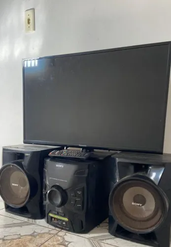 Televisão em bom estado 