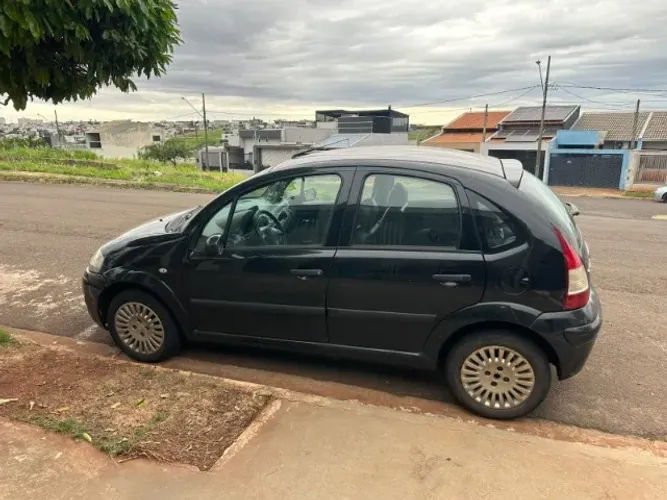 Citroen C3 GLX 1.4/ GLX Sonora 1.4 Flex 8V 5P 2011