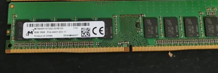 Memória RAM 8GB DDR4 2400MHz ECC para Servidor / xeon