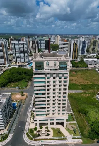 COBERTURA DUPLEX NO CALHAU PARA VENDA - VISTA ETERNA MAR!