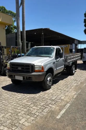 F-4000 muito conservada