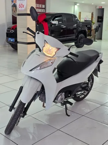 HONDA BIZ 125 ES 125cc - Automática - Gasolina