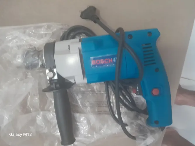 furadeira profissional nova