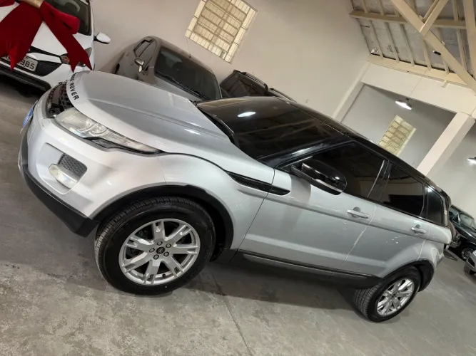 Land Rover Range Rover Evoque Pure 2.0 Aut. 5P 2013