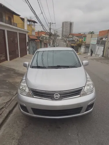 Nissan Tiida Sedan 1.8 16V Flex Fuel 4P 2012