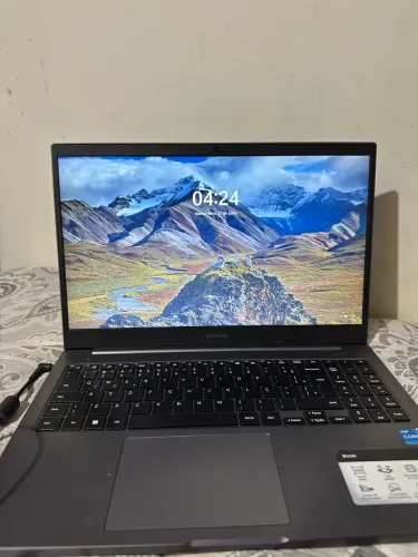 Samsung Book intel core i3