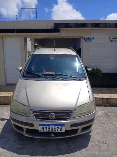 Fiat Idea ELX 1.4 MPI Fire Flex 8V 5P 2010