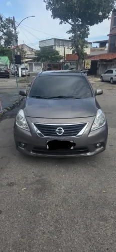 Nissan Versa SL 1.6 16V Flex Fuel 4P Mec. 2014