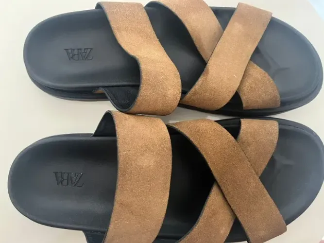Sandália com tiras Zara