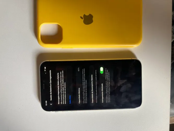 iPhone 11 branco impecável