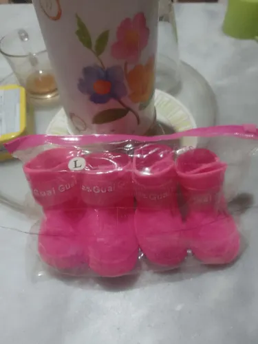Vende-se uma botinha para pet número g