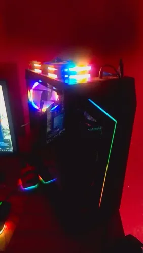 PC game completo+teclado+2 mouse+monitor+headset+microfone de mesa