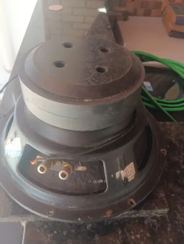 Subwoofer Bombear ( bicho papão)