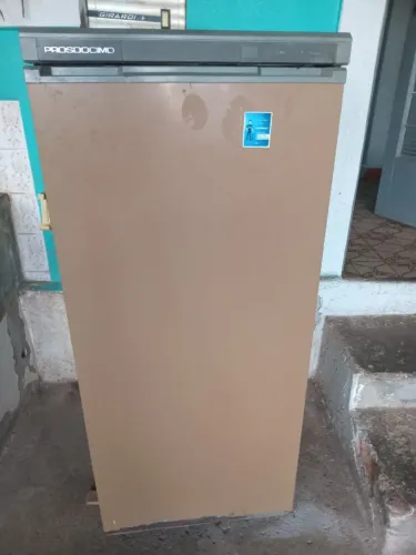 FREEZER