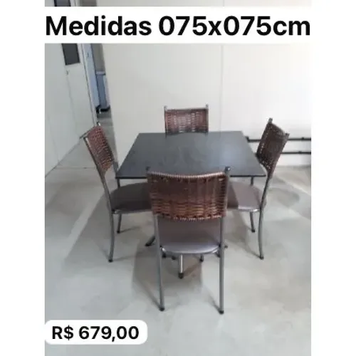Mesa de 4 cd.   75x75