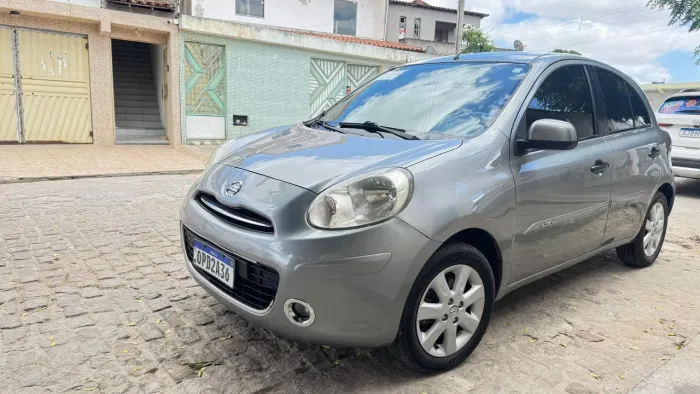 Nissan March SV 1.6 16V Flex Fuel 2013
