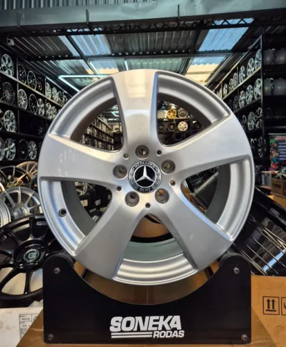 Jogo de rodas ORIGINAIS MERCEDES C200 aro 17 - 5x112 - SEMINOVAS
