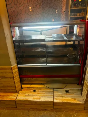 Vitrine quente para salgados
