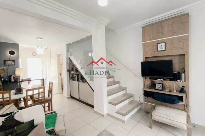 Casa à Venda no Condomínio Residencial Caminhos da Serra Jundiaí/SP