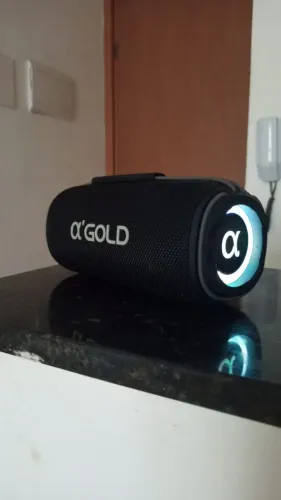 Vendo caixa de som Bluetooth nova