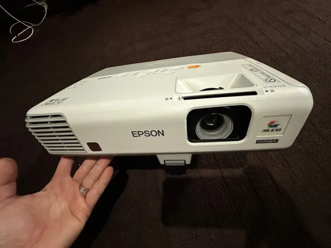 Projetor Epson PowerLite EB-935W WXGA 3700 Lúmens - HDMI modelo japonês Pouco Uso!
