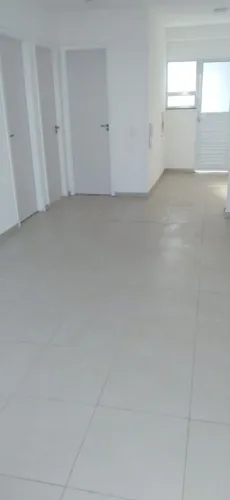 Casa em Condomínio com 2 Quarto(s) e 1 banheiro(s) para Alugar, 57 m² por R$ 990 / Mês