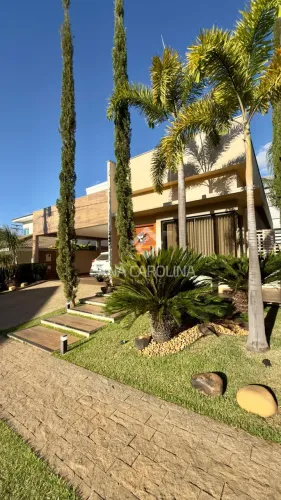 Magnífica Casa à Venda no Condomínio Portal das Acácias