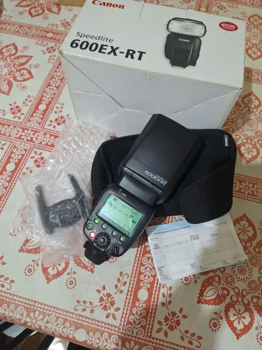 FLASH CANON 600 EX RT