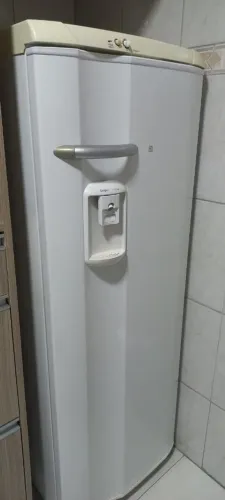 electrolux 240 litros