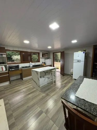 Casa com 3 dormitórios no Bairro Argentina - Criciúma - SC