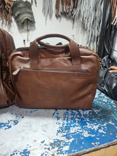 Mochilas em couro