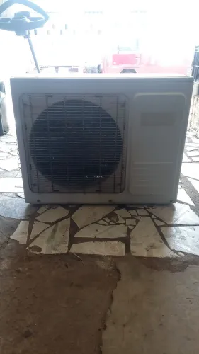Condensadora de ar condicionado 