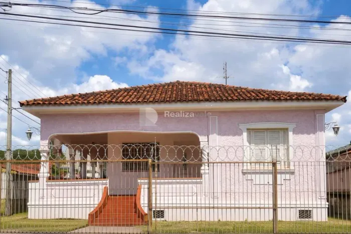 Casa para alugar em Taubaté, Centro, com 3 quartos, com 150 m²