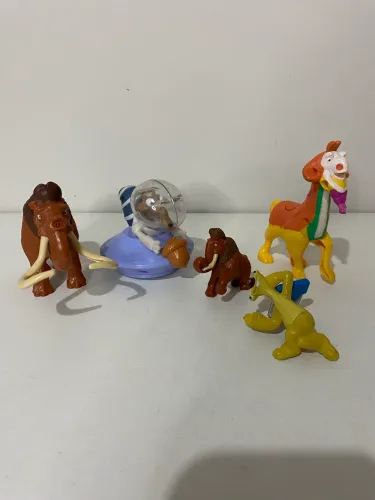 Mc Lanche Feliz A Era do Gelo 2016