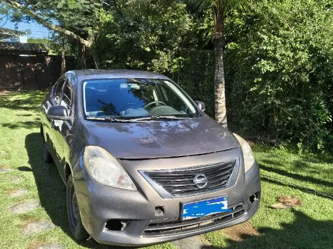 Nissan Versa S 1.6 16V Flex Fuel 4P Mec. 2013