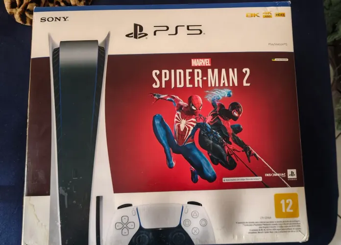 PS5 FAT com leitor de disco, 1 controle e 2 jogos