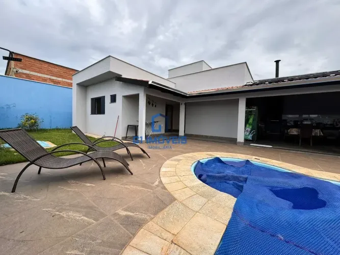 Imóvel para venda com 200 metros quadrados com 3 quartos