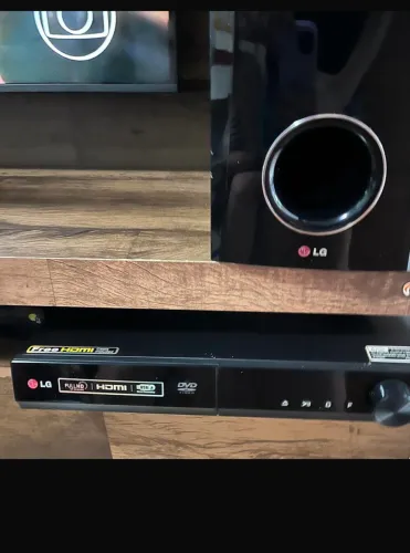 Vendo Home Theater LG